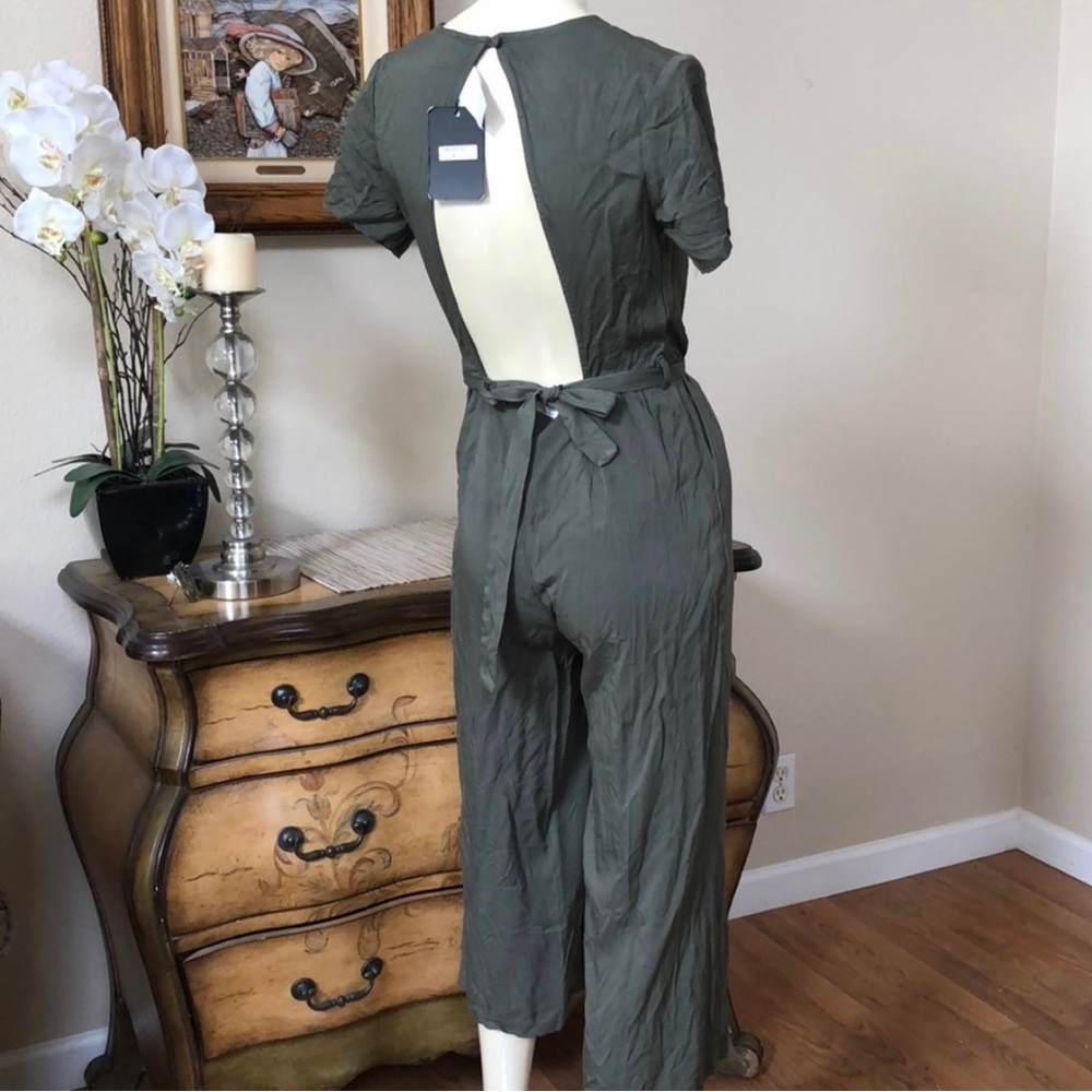 Romper - Picture 2 of 5